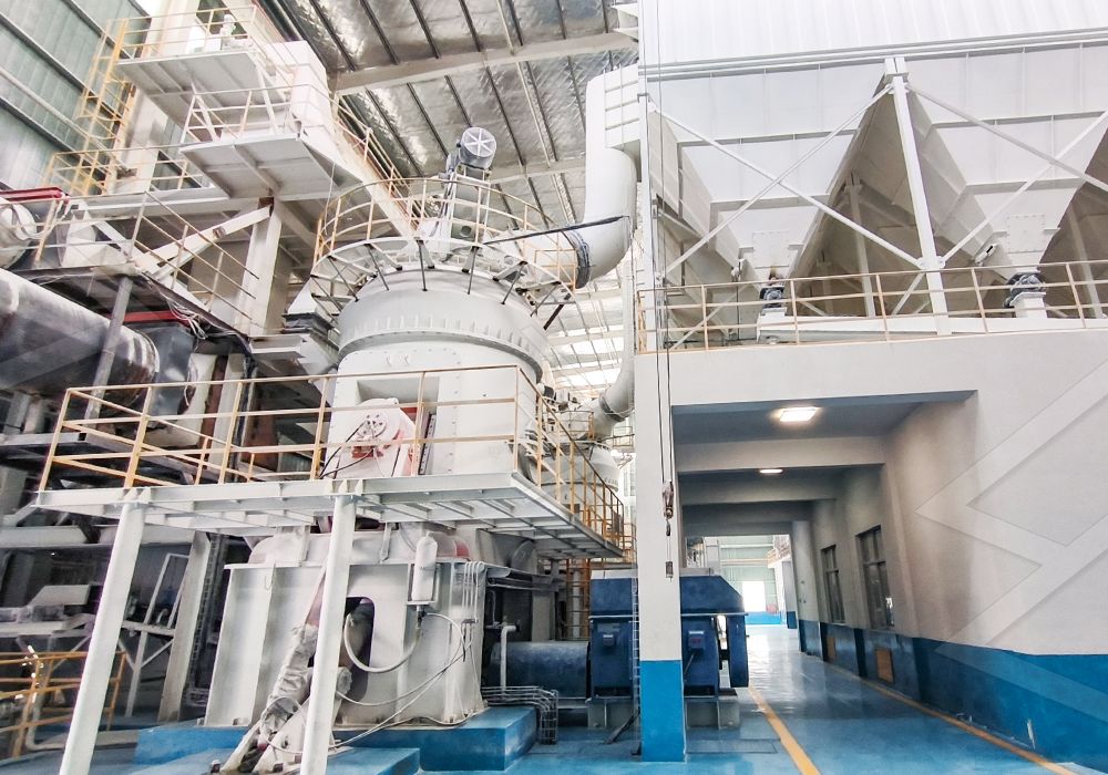 Industrial coal slag grinding mill in operation