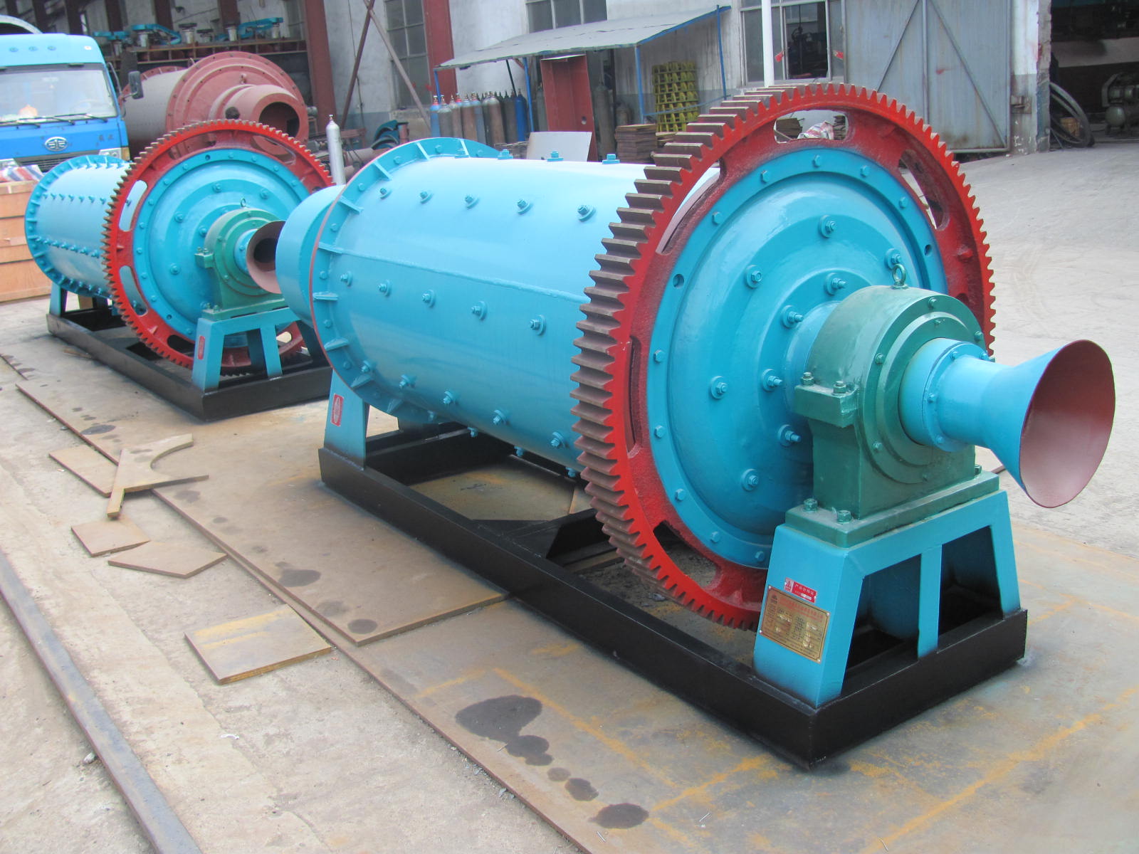Phosphate ore grinding process